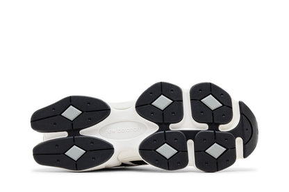 Tênis New Balance 9060 Reflection Black Suede Branco