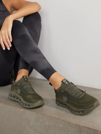 Cloudtilt x Loewe Olive